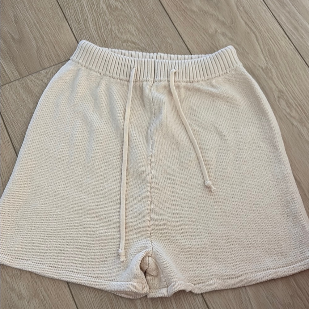 Luca + Grace Women's Cream Knit Shorts